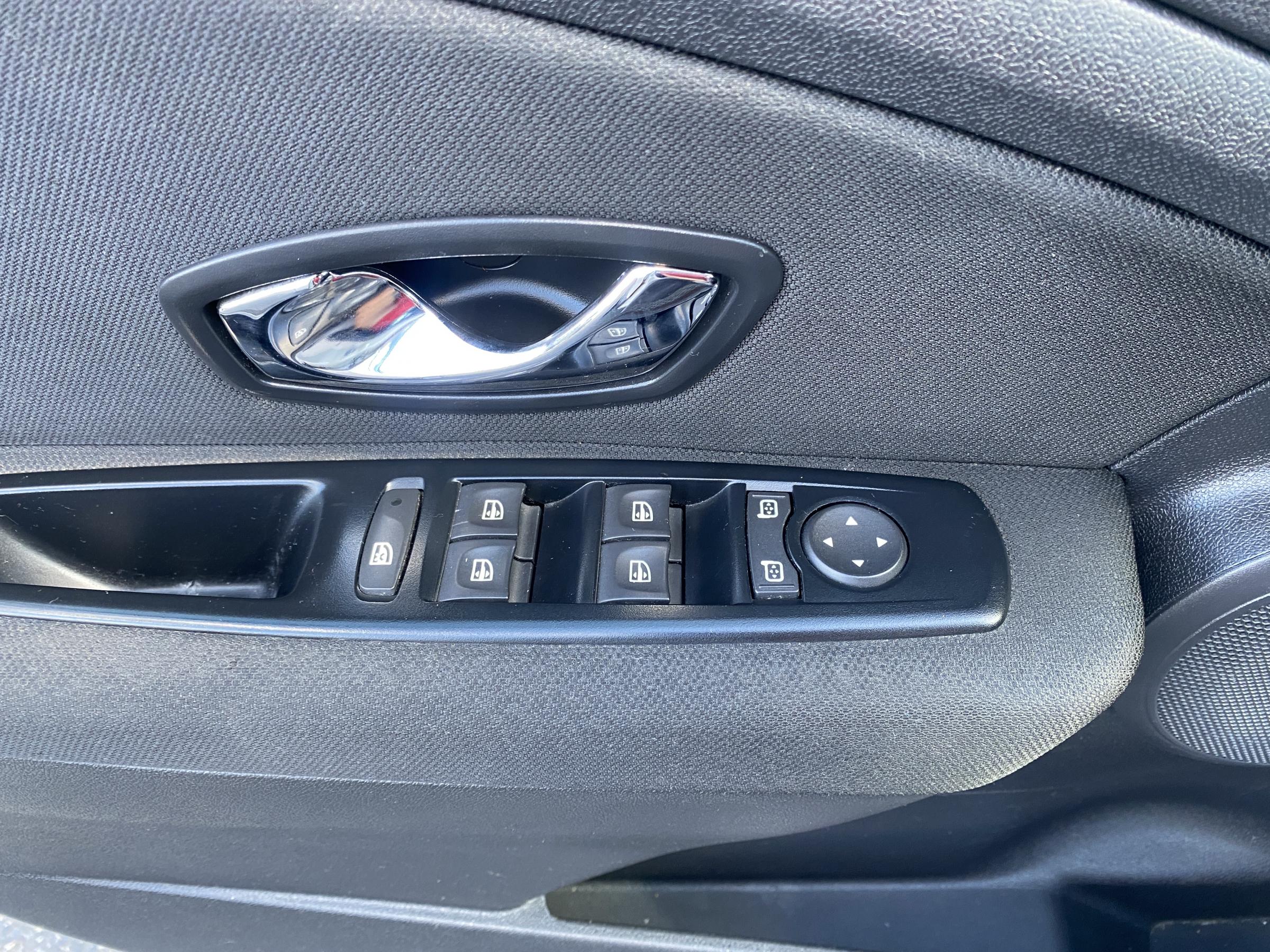 Renault Fluence, 2014 - pohled č. 24