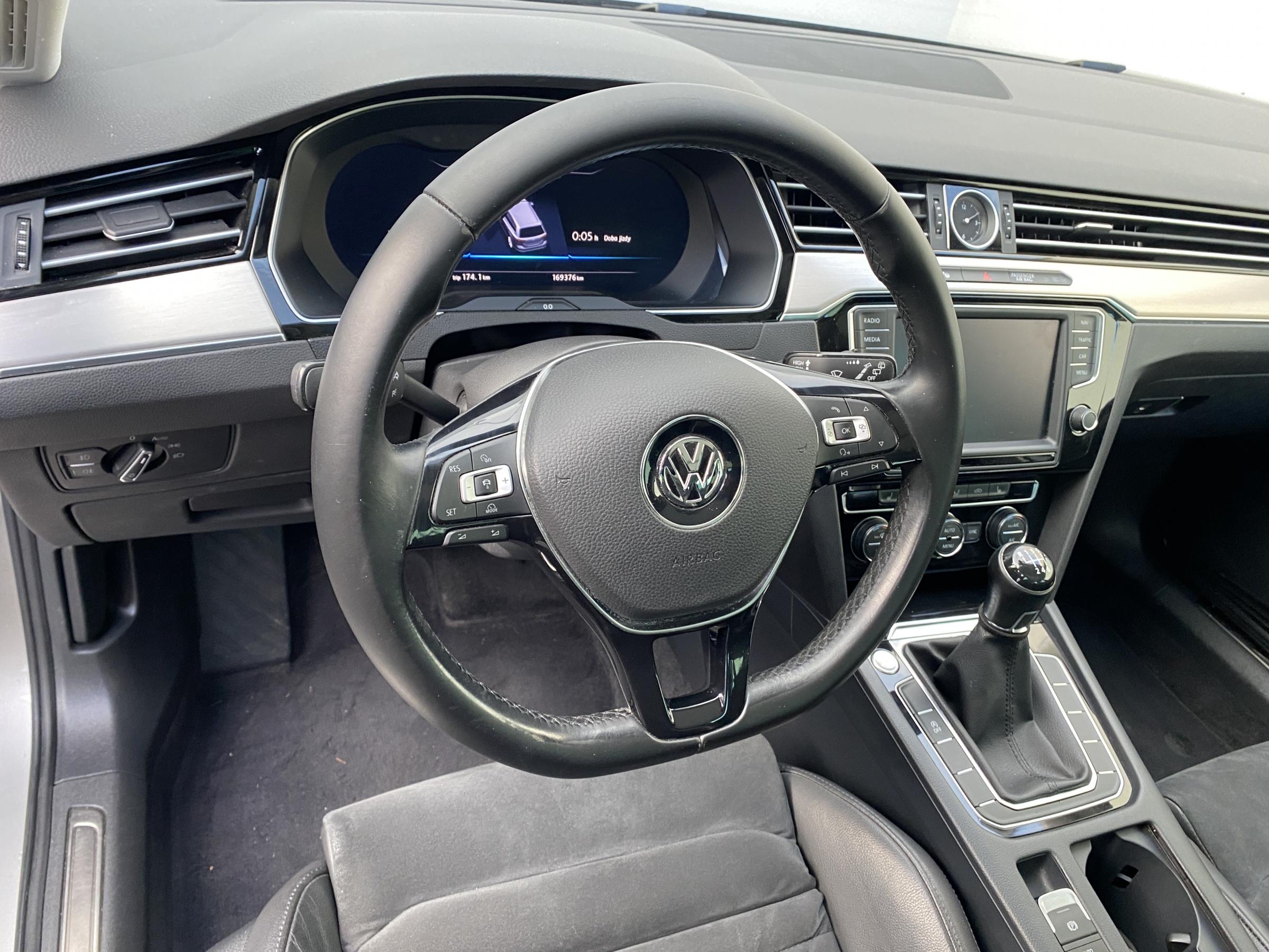 Volkswagen Passat, 2015 - pohled č. 13