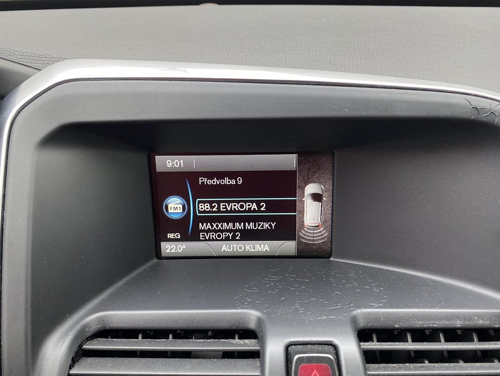 Volvo XC60 2.4 D4 Momentum AWD