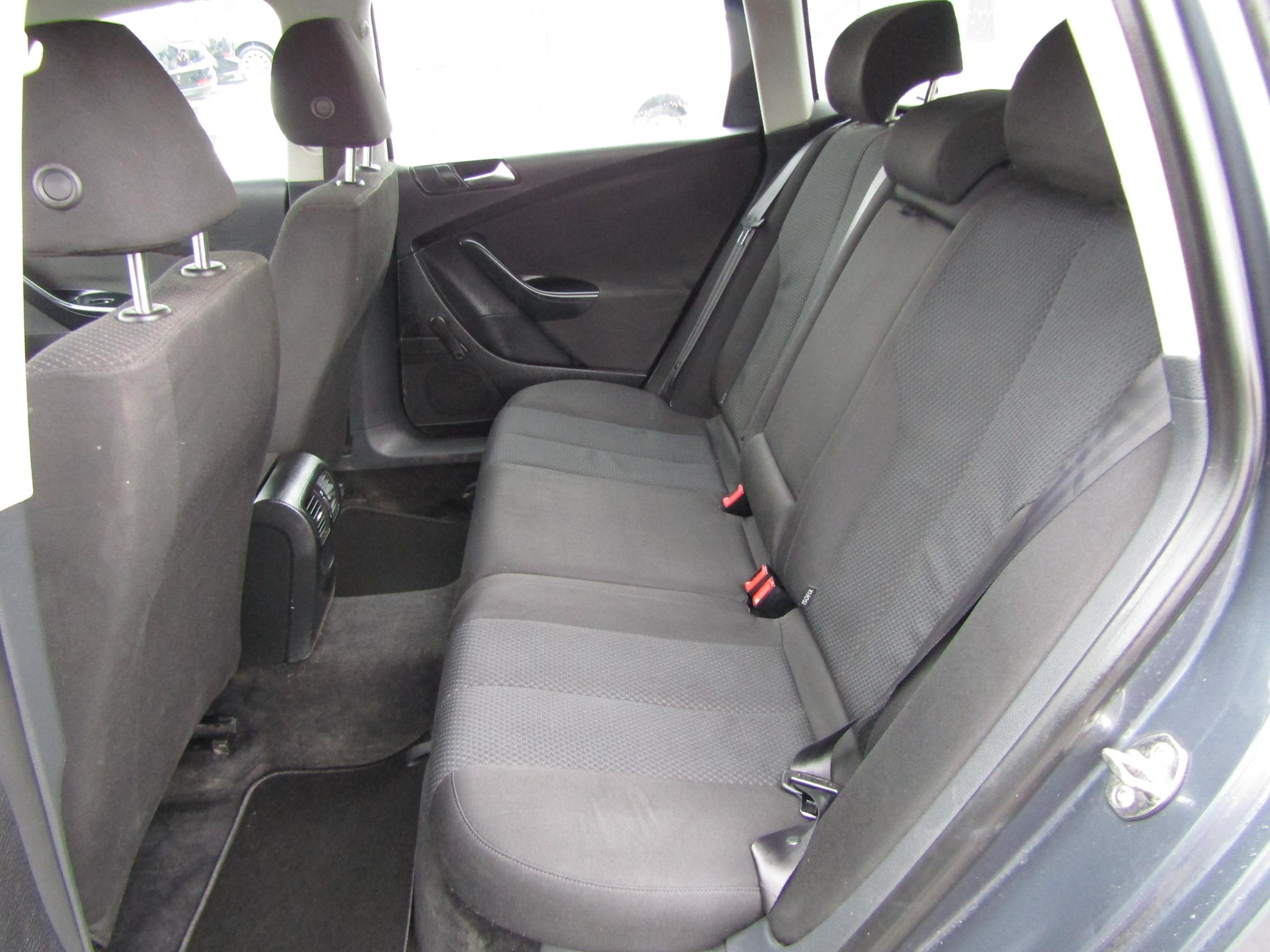 Volkswagen Passat, 2009 - pohled č. 10