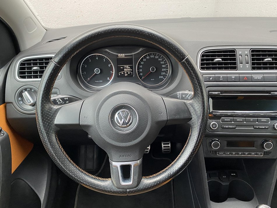Volkswagen Polo 1.2 TSi CROSS