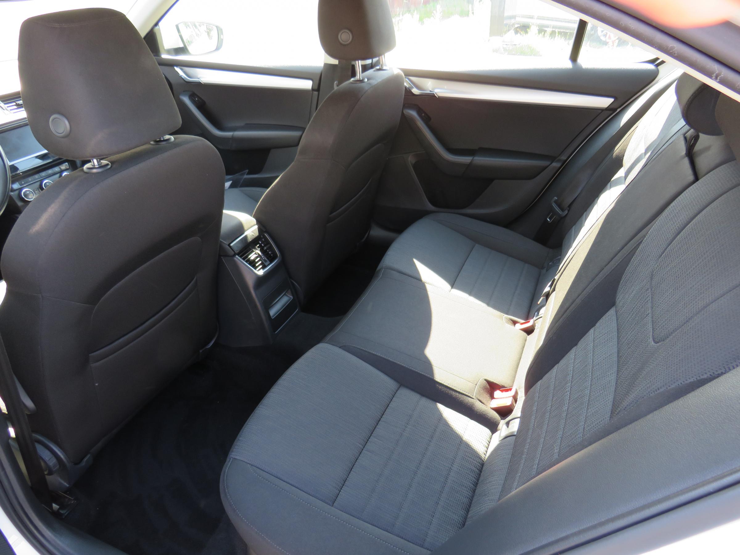 Škoda Octavia III, 2016 - pohled č. 11