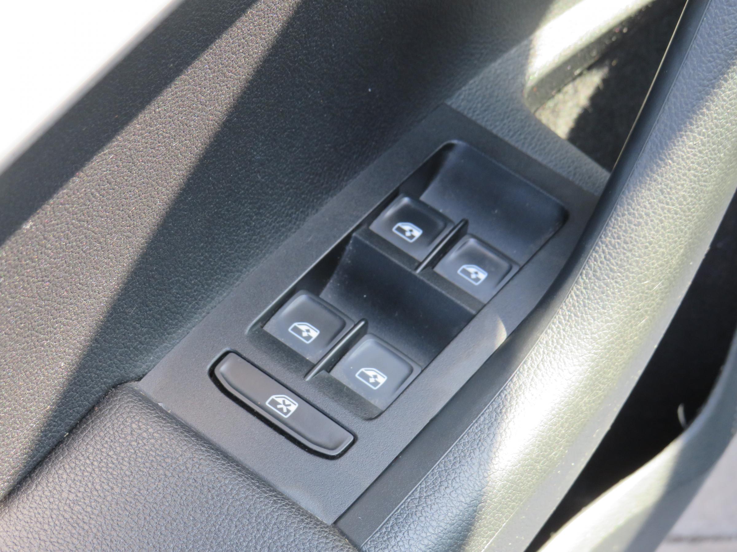 Škoda Octavia III, 2016 - pohled č. 12