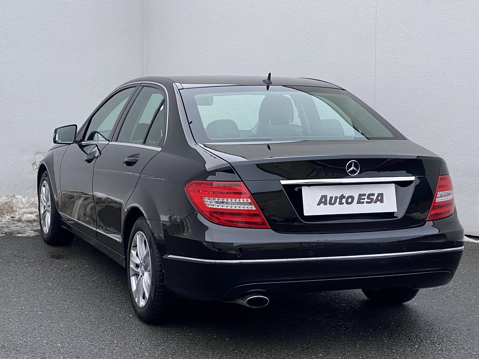 Mercedes-Benz Třída C 2.2 CDi Avantgarde C 220