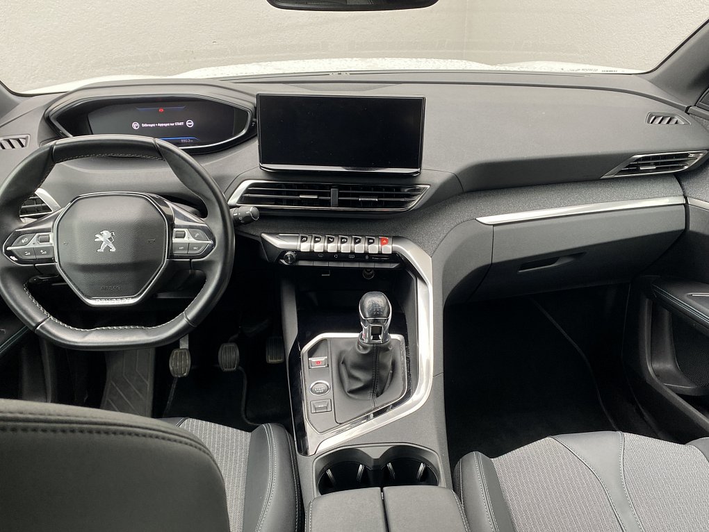 Peugeot 5008 1.2PT Allure