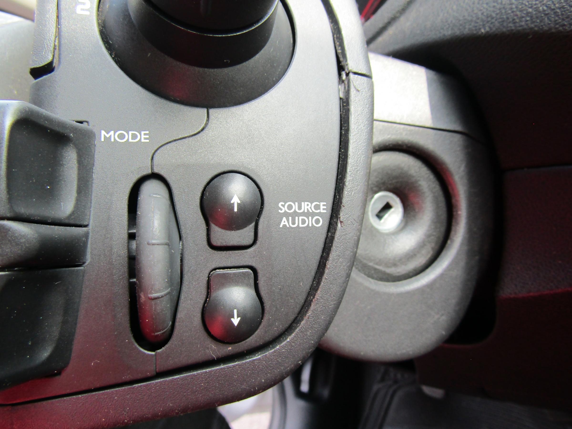 Renault Clio, 2008 - pohled č. 13