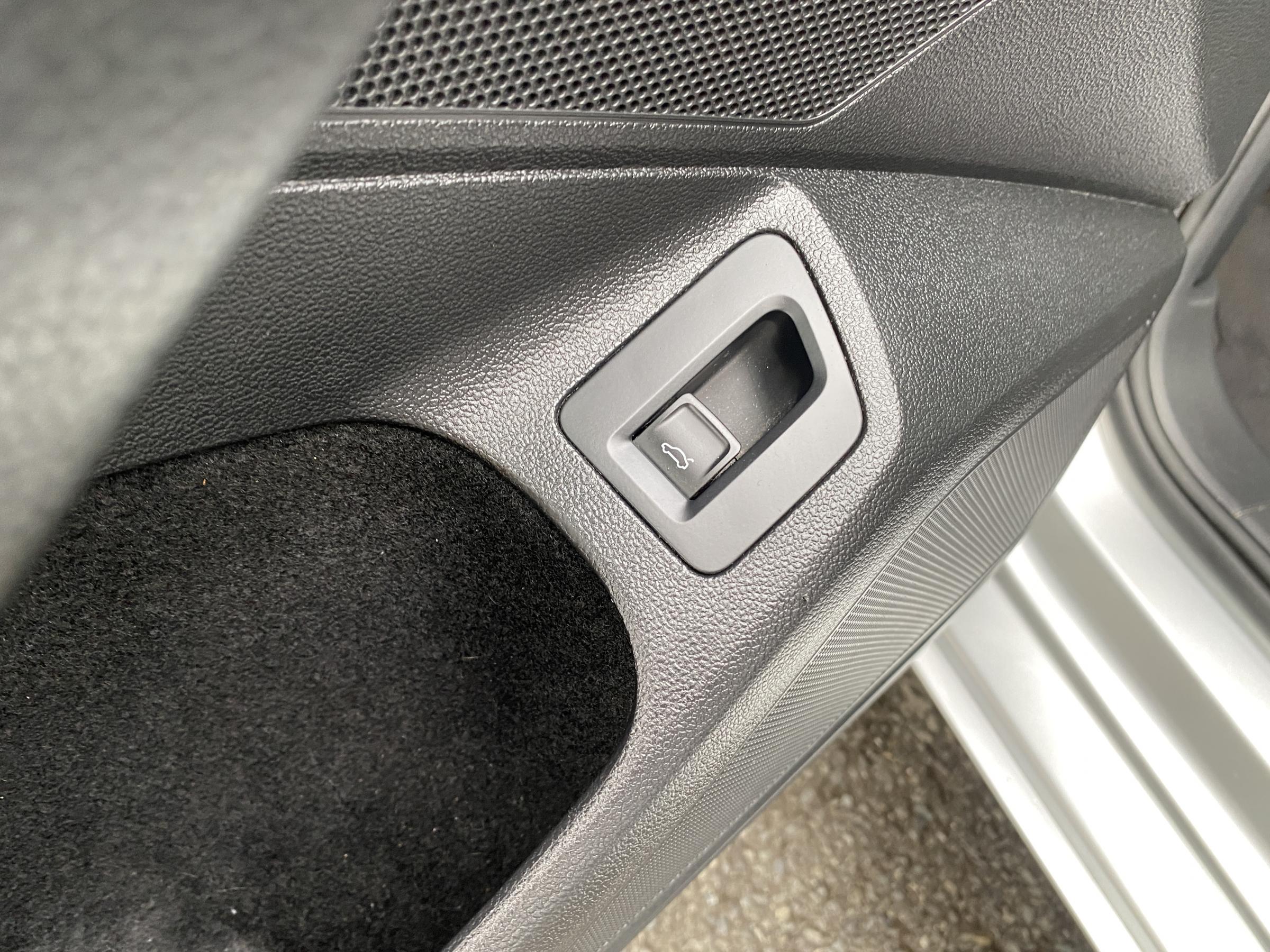 Volkswagen Passat, 2015 - pohled č. 14