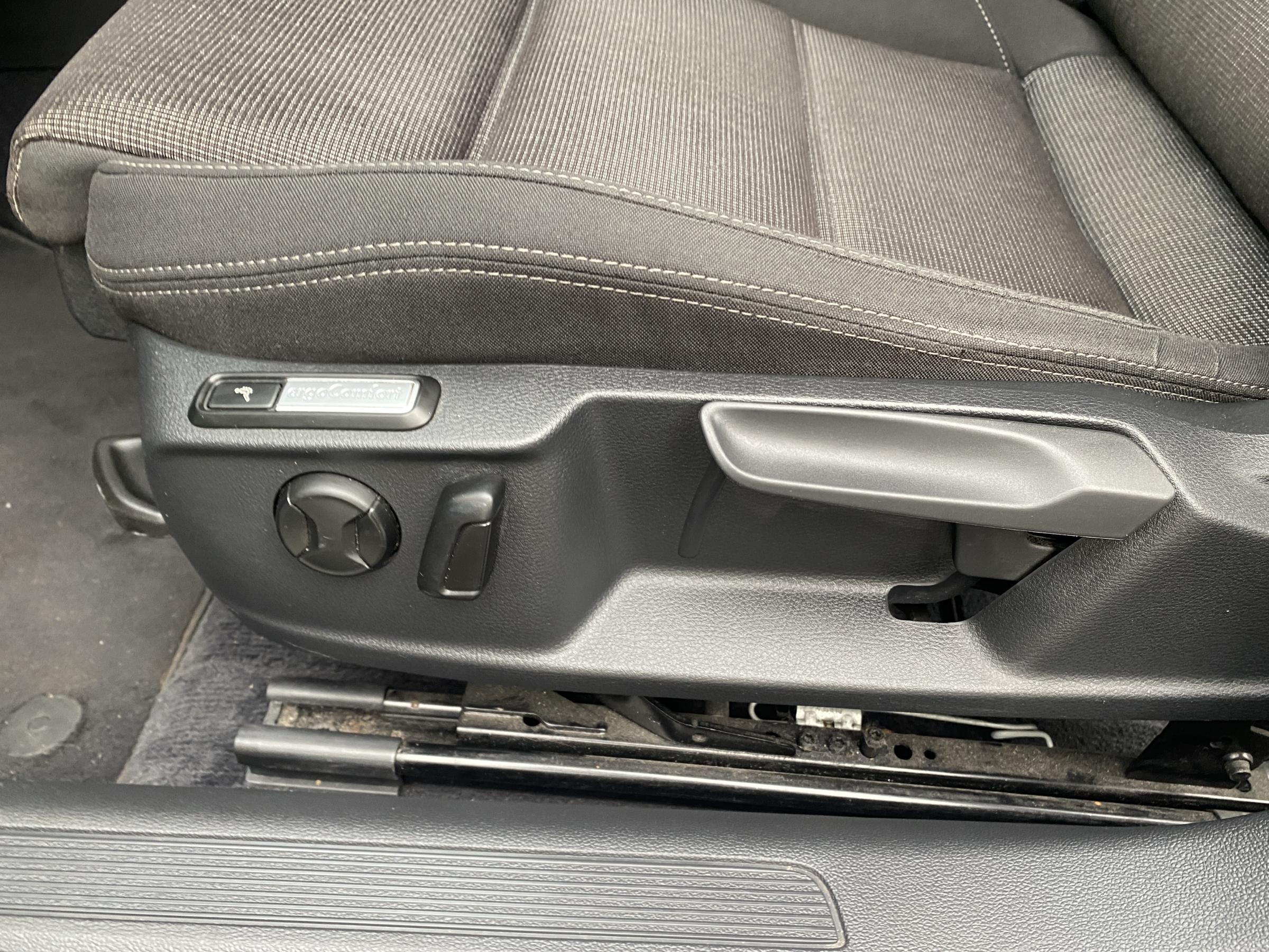 Volkswagen Passat, 2015 - pohled č. 15