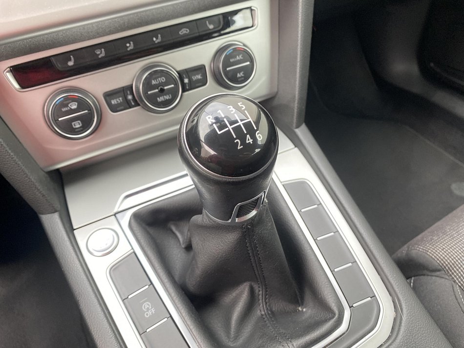 Volkswagen Passat 1.6 TDi Comfortline