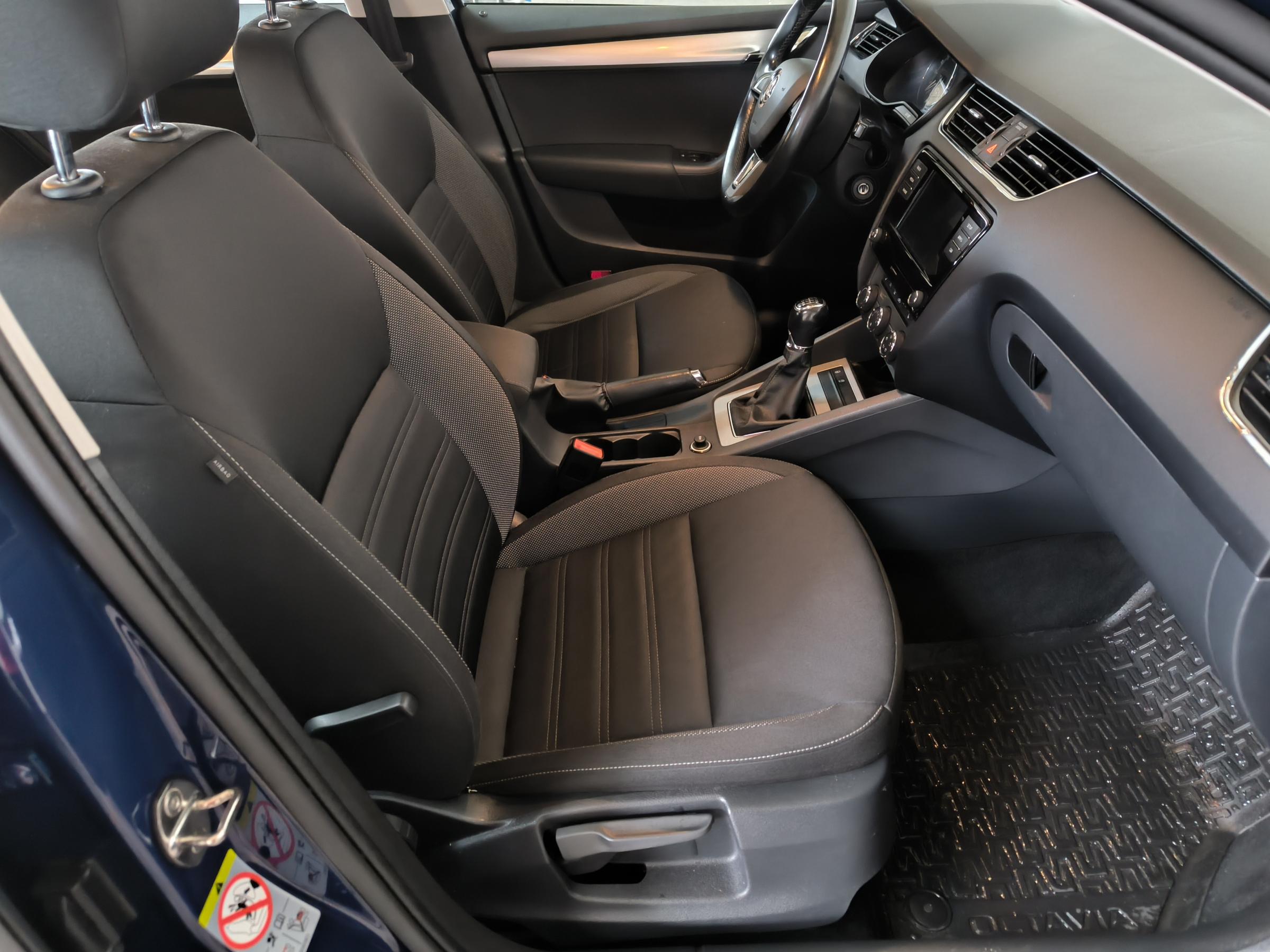 Škoda Octavia III, 2017 - pohled č. 12