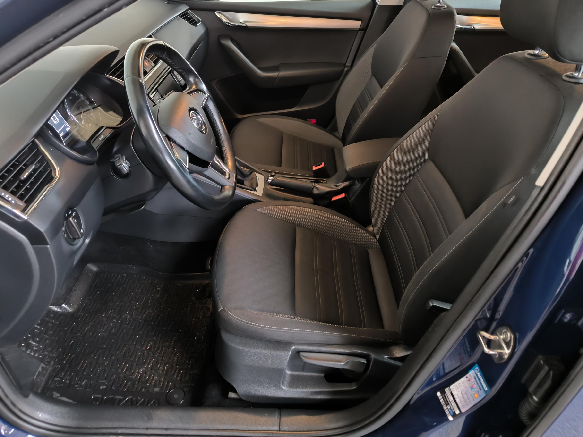 Škoda Octavia III, 2017 - pohled č. 9