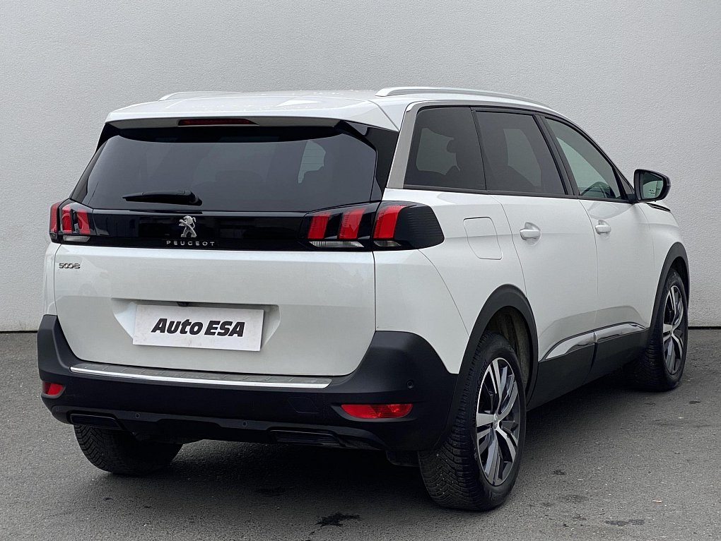 Peugeot 5008 1.2PT Allure