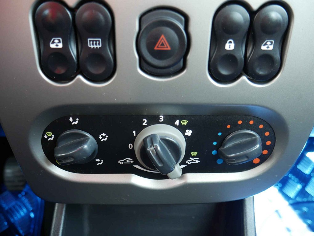 Dacia Sandero 1.4i 