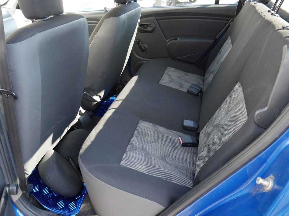 Dacia Sandero 1.4i 