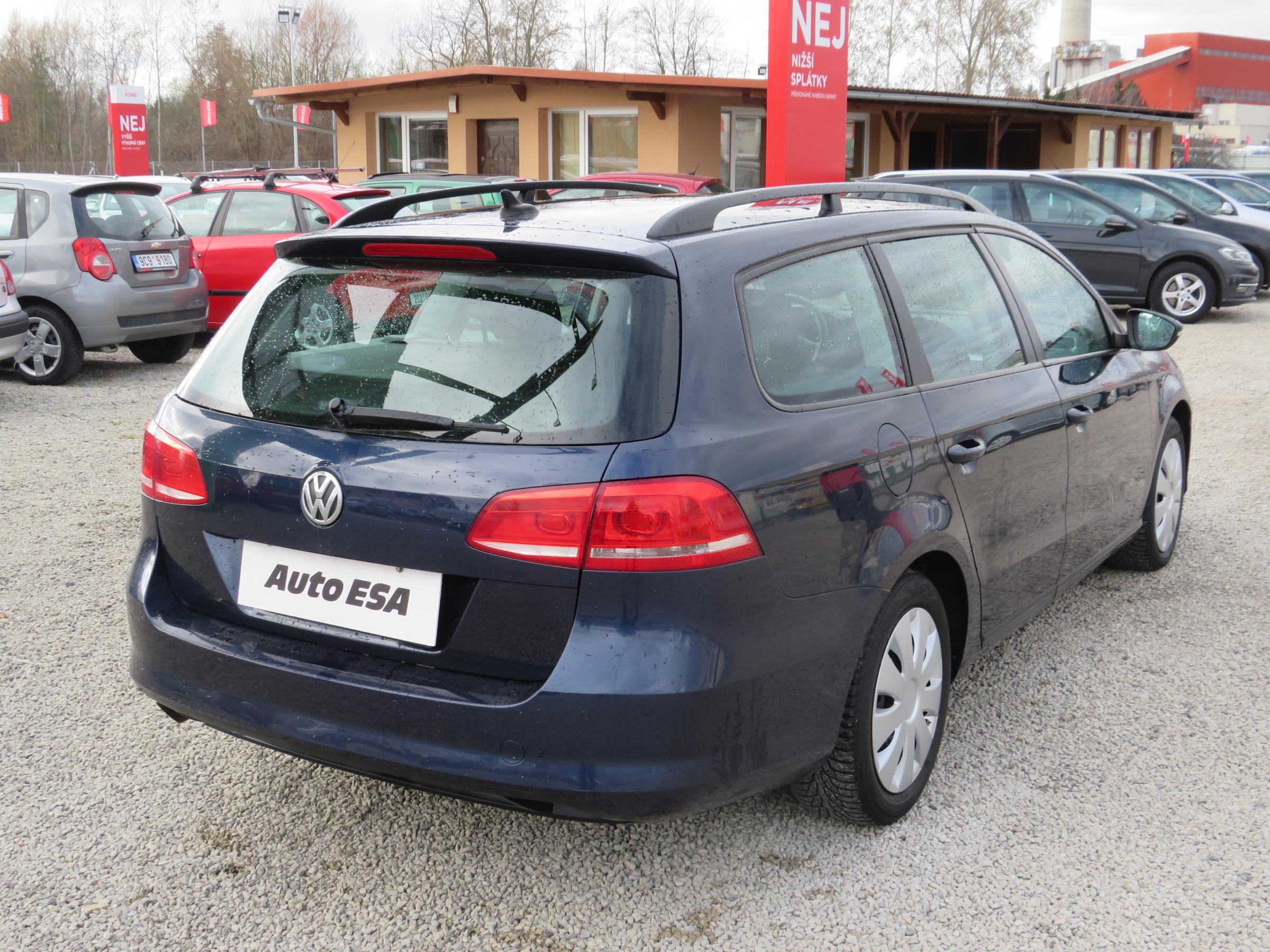 Volkswagen Passat, 2012 - pohled č. 4