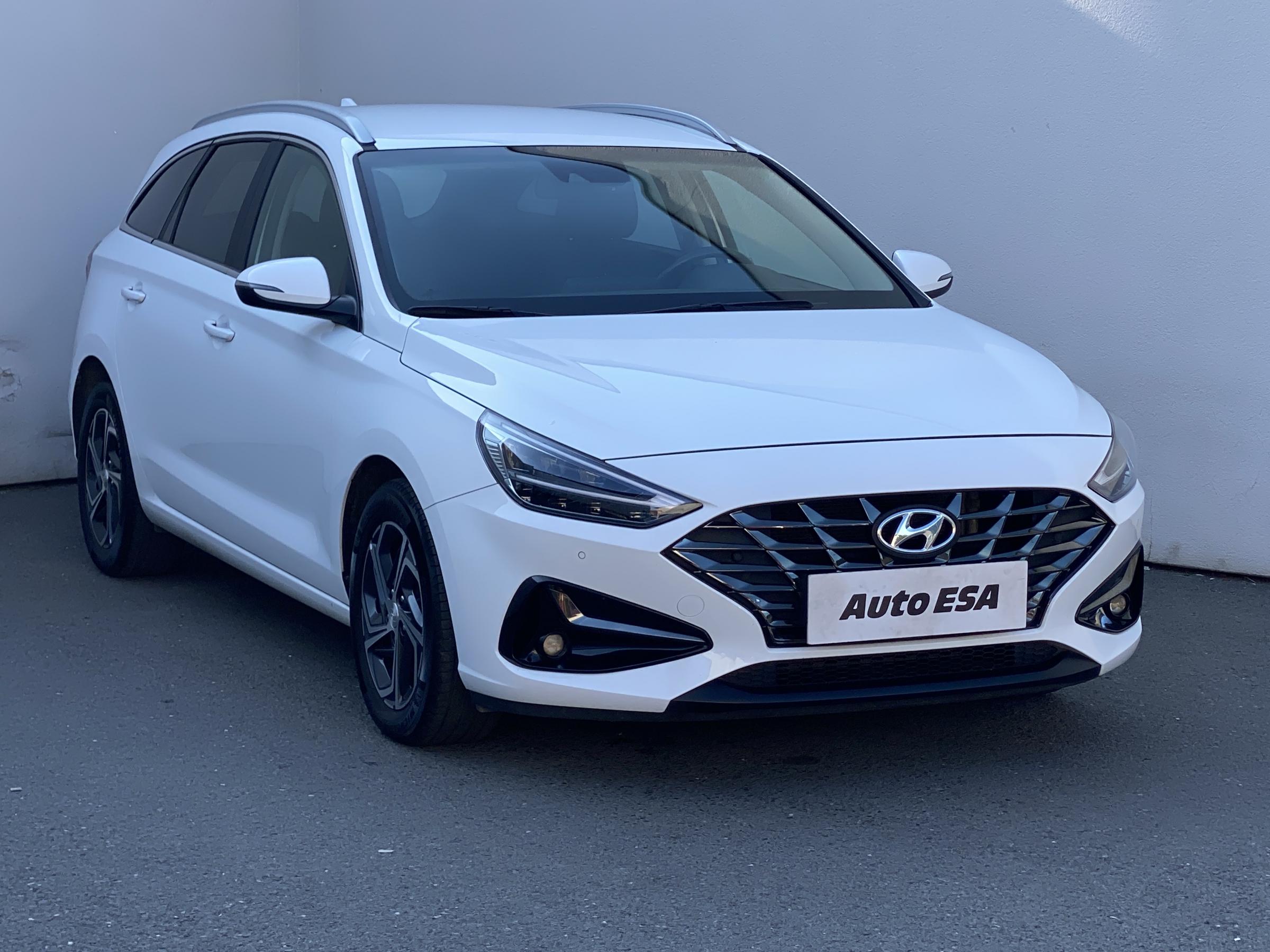 Hyundai i30, 2022