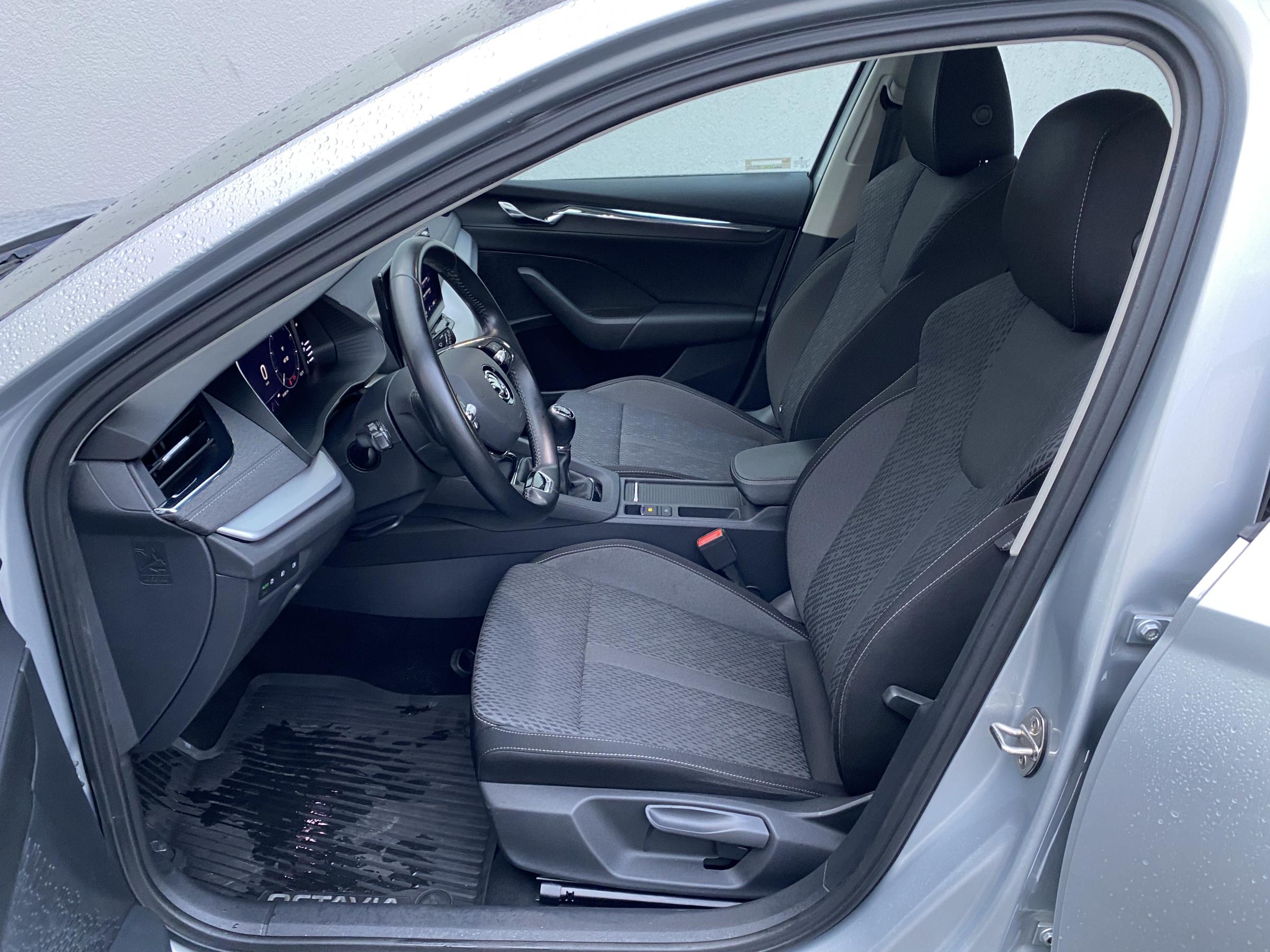 Škoda Octavia IV, 2021 - pohled č. 14