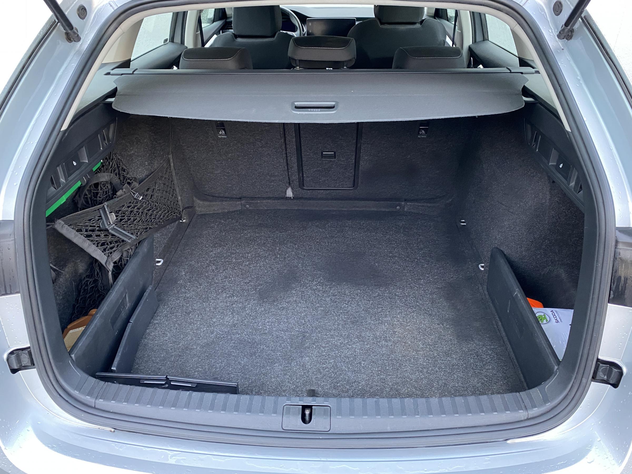 Škoda Octavia IV, 2021 - pohled č. 7