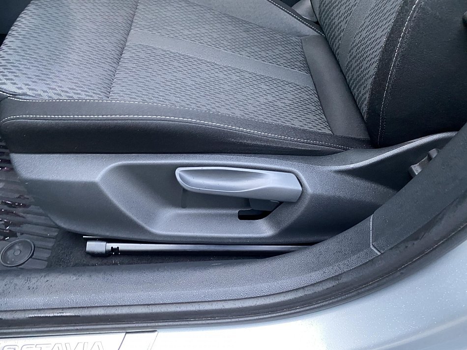 Škoda Octavia IV 2.0 TDi Style