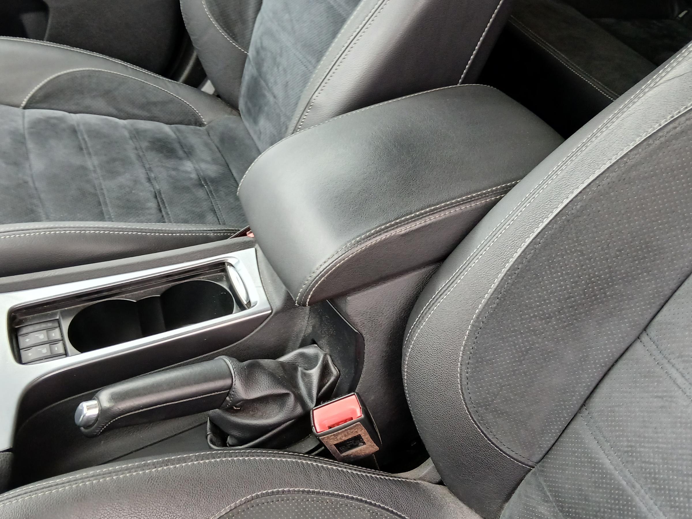 Ford Mondeo, 2013 - pohled č. 17