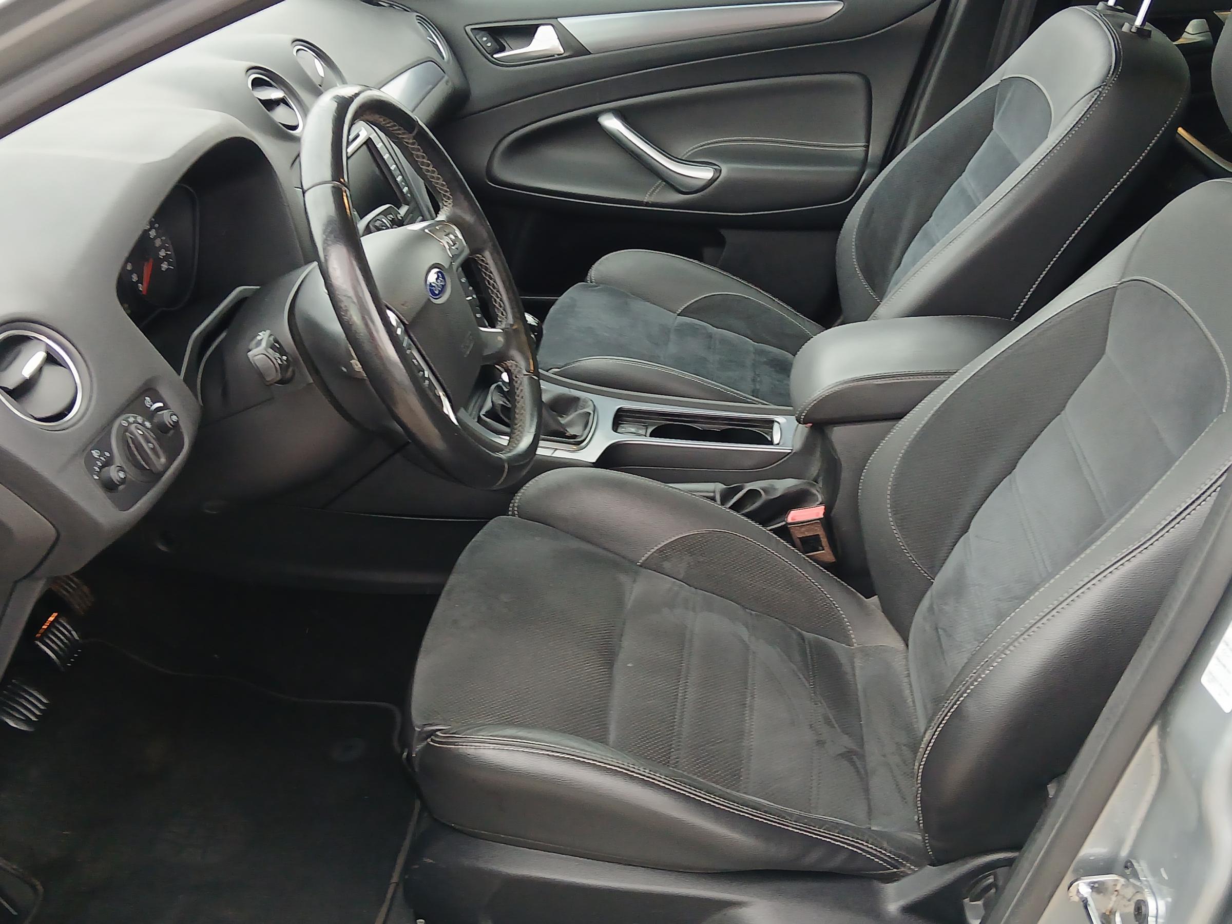 Ford Mondeo, 2013 - pohled č. 9