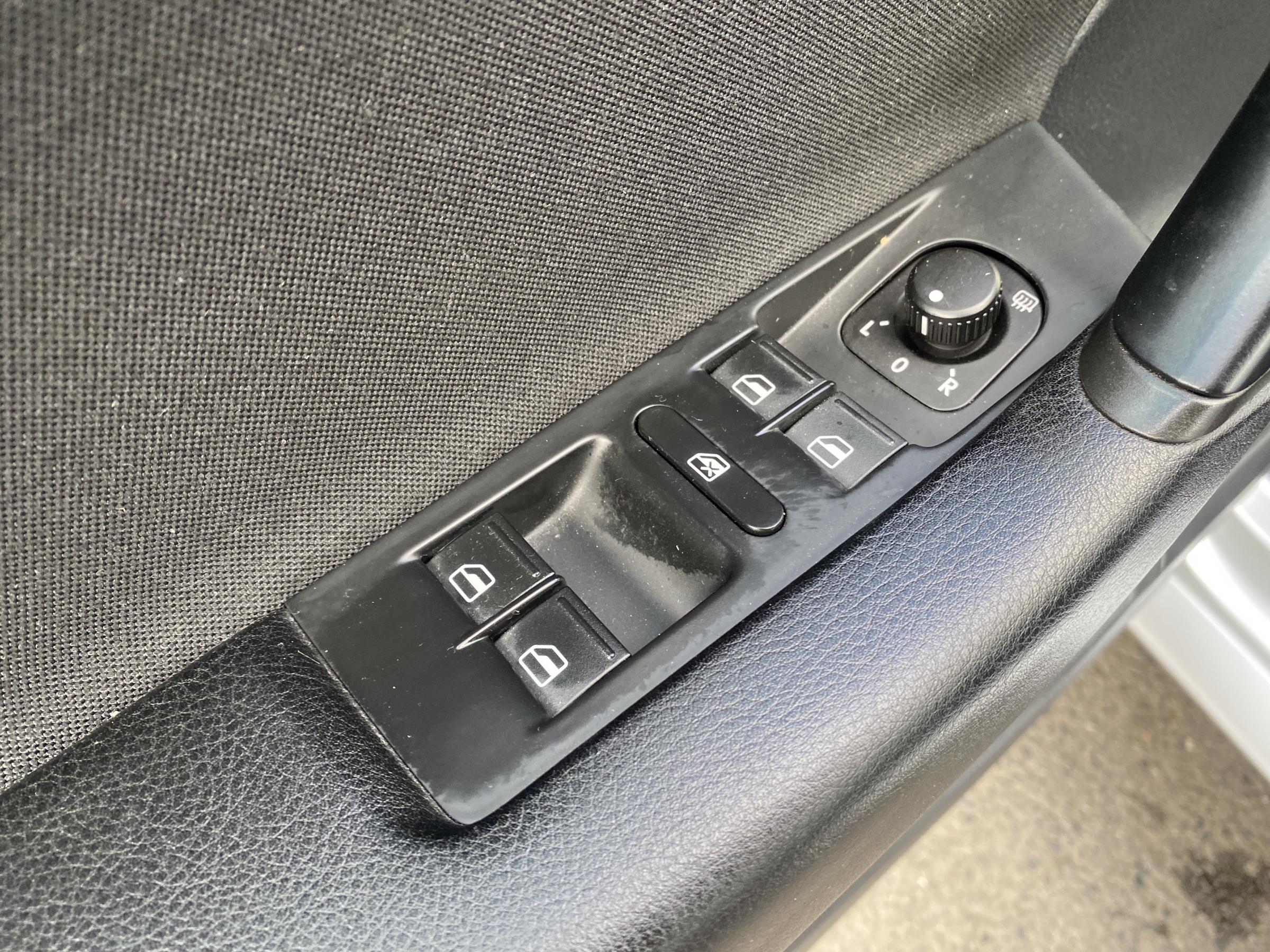 Volkswagen Passat, 2012 - pohled č. 13