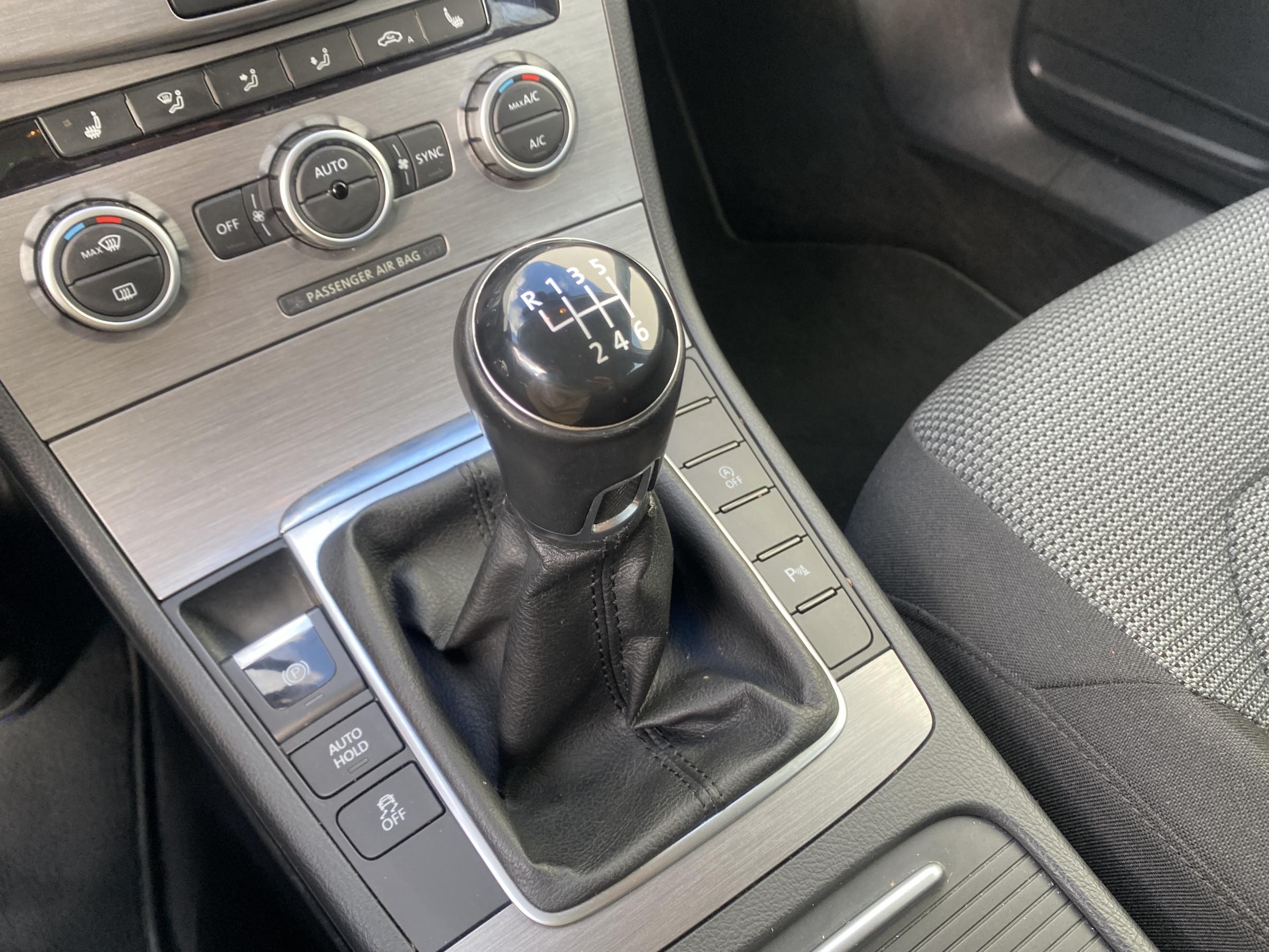 Volkswagen Passat, 2012 - pohled č. 17