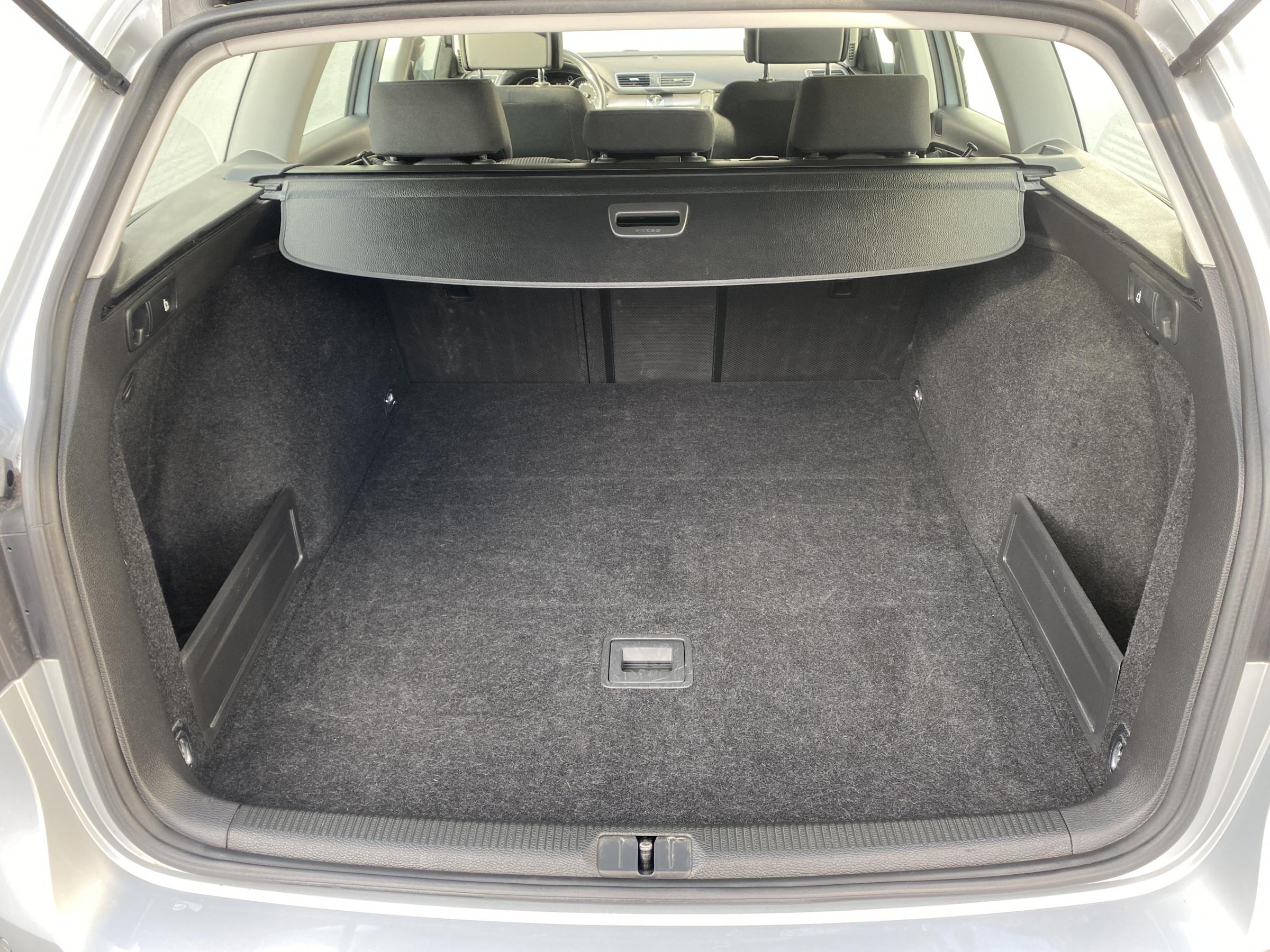 Volkswagen Passat, 2012 - pohled č. 7