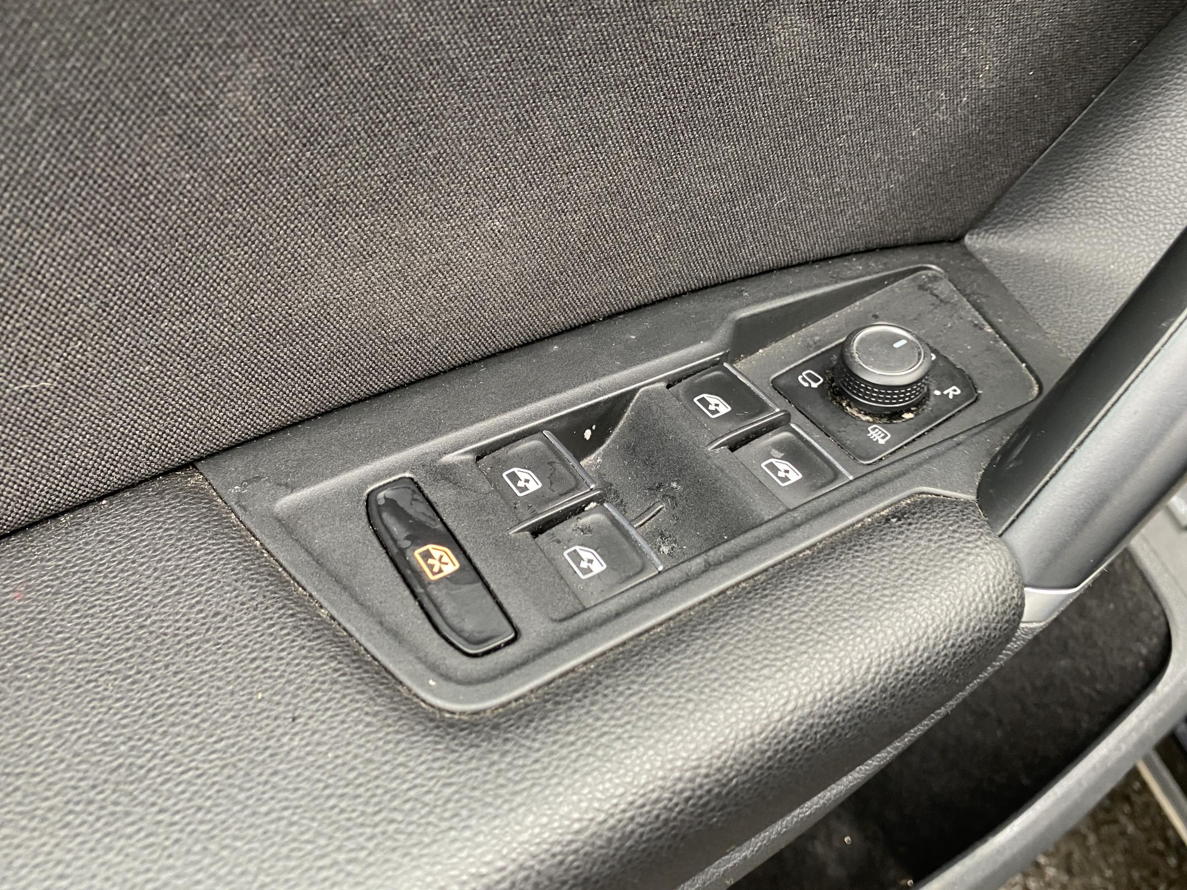 Volkswagen Tiguan, 2016 - pohled č. 13