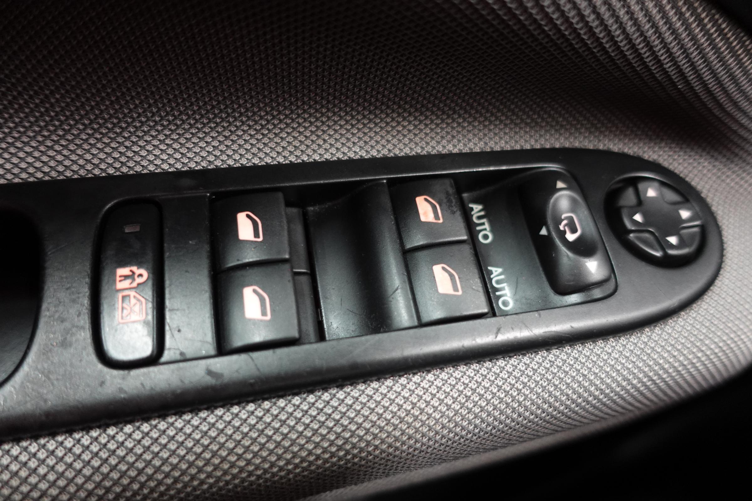 Citroën C3 Picasso, 2012 - pohled č. 14