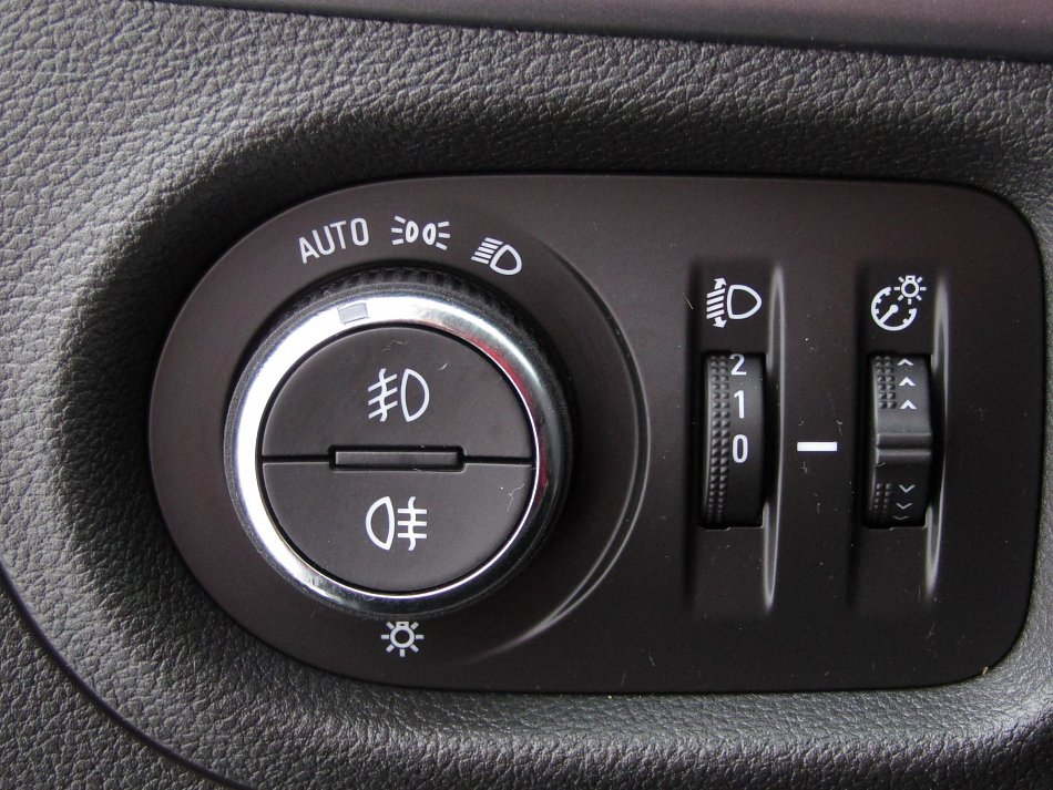 Opel Astra 1.2T  SportsTourer