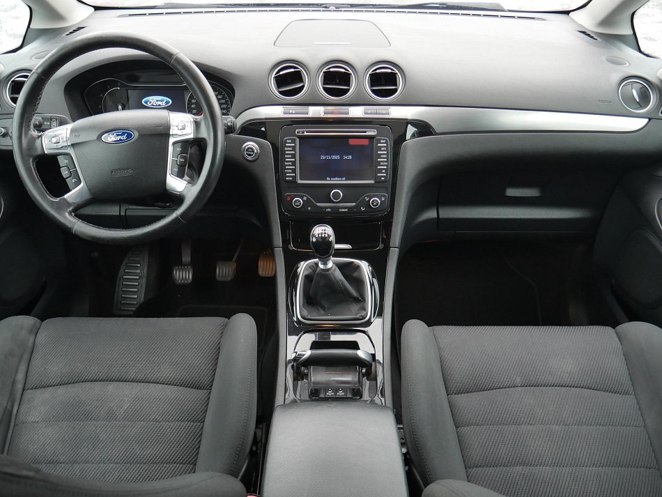 Ford Galaxy 2.2 TDCi  7míst