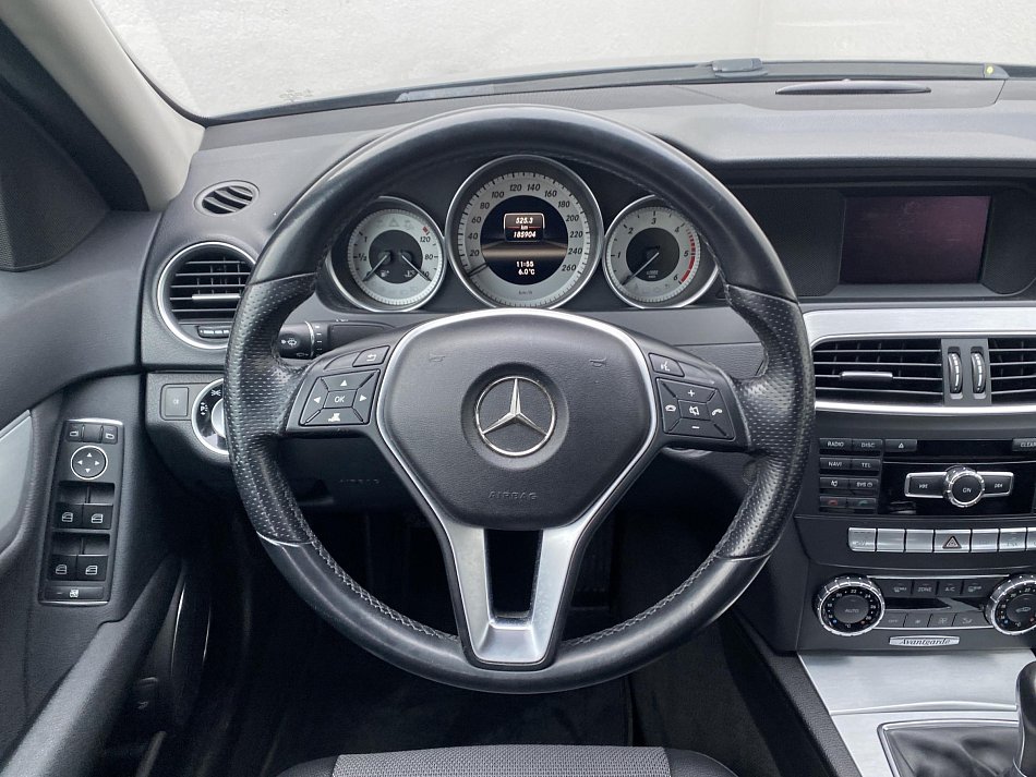 Mercedes-Benz Třída C 2.2 CDi Avantgarde C 220