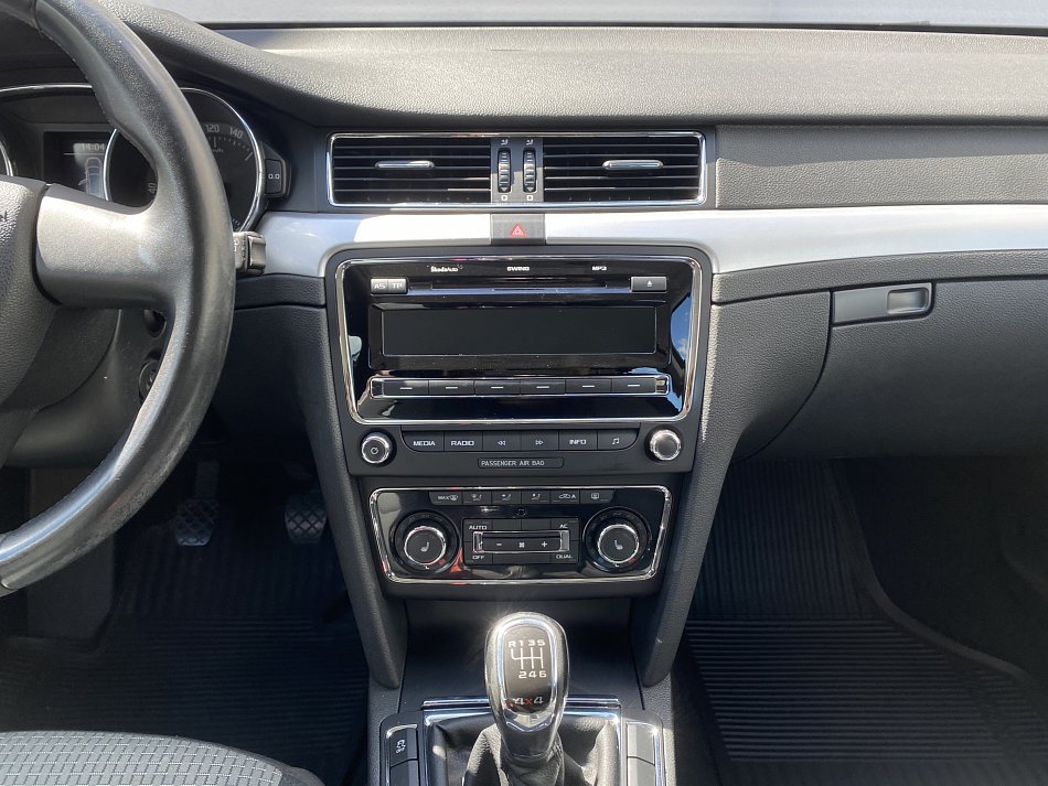 Škoda Superb II 2.0 TDi Ambition 4x4