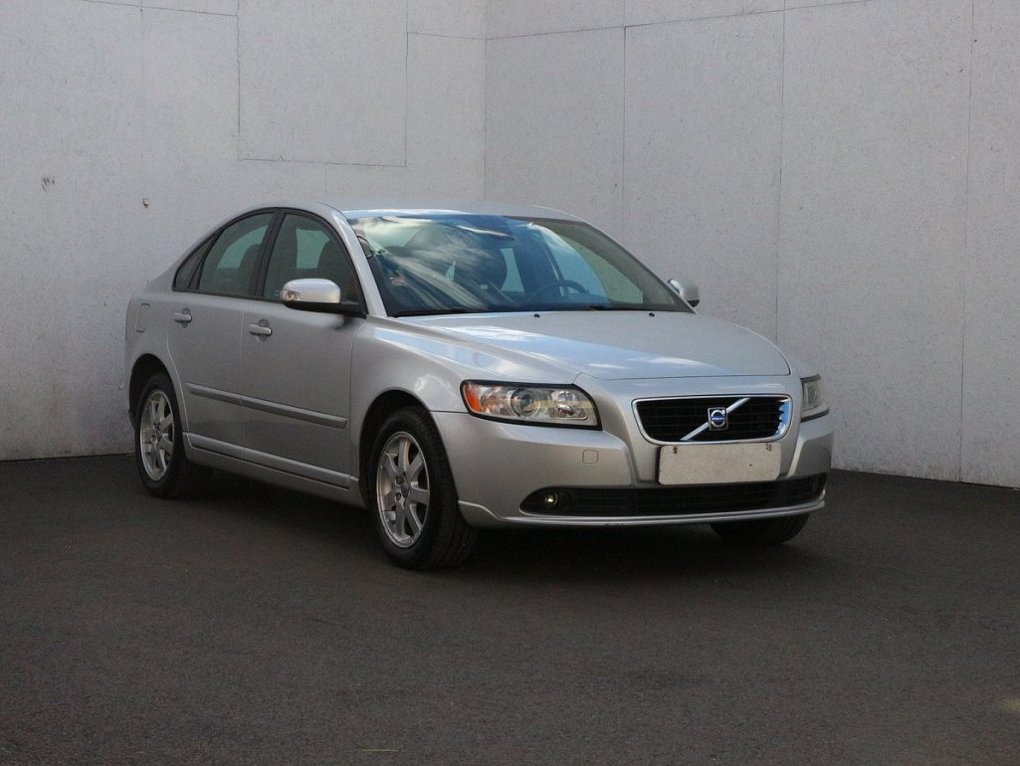 Volvo S40 2.5 i 