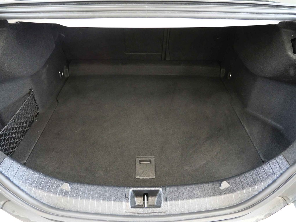 Mercedes-Benz CLA 1.6 CGi  CLA 200