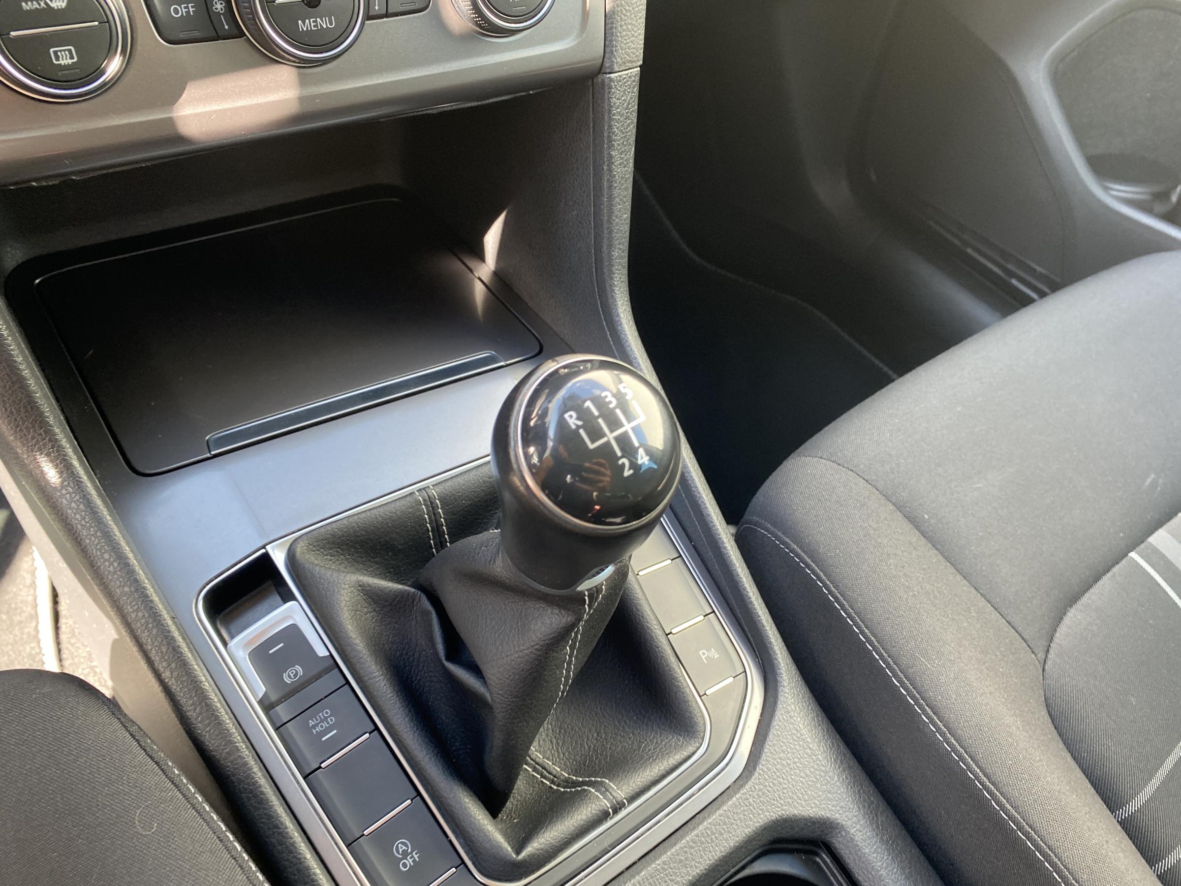 Volkswagen Sportsvan, 2015 - pohled č. 16