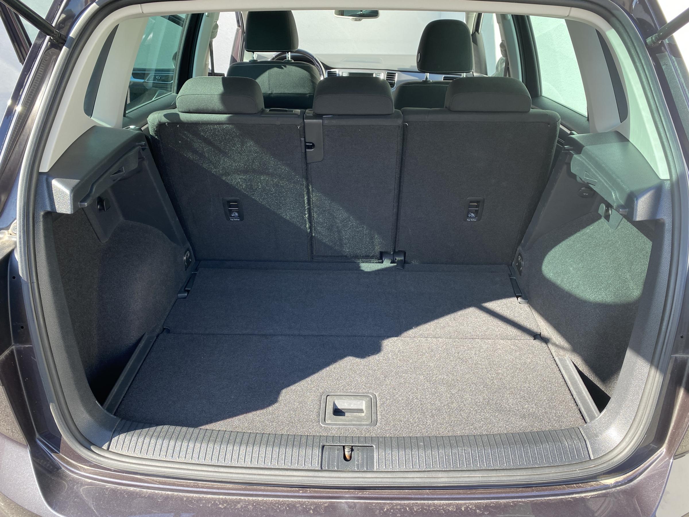 Volkswagen Sportsvan, 2015 - pohled č. 7