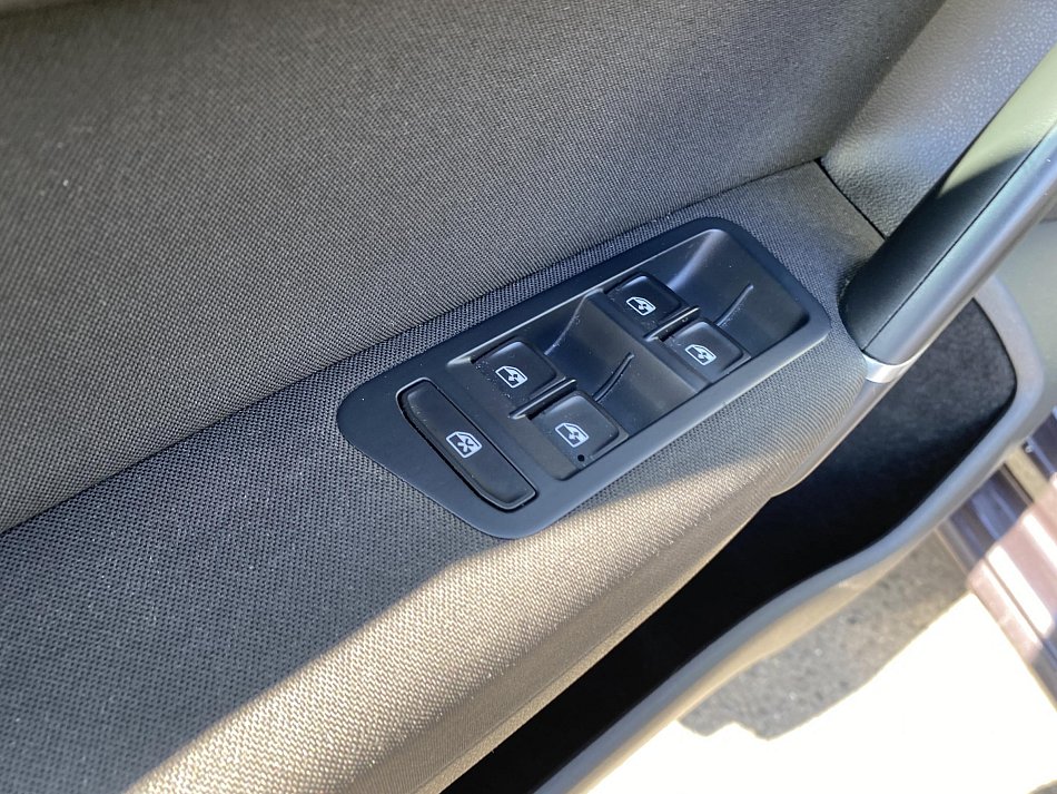 Volkswagen Sportsvan 1.6 TDi Lounge