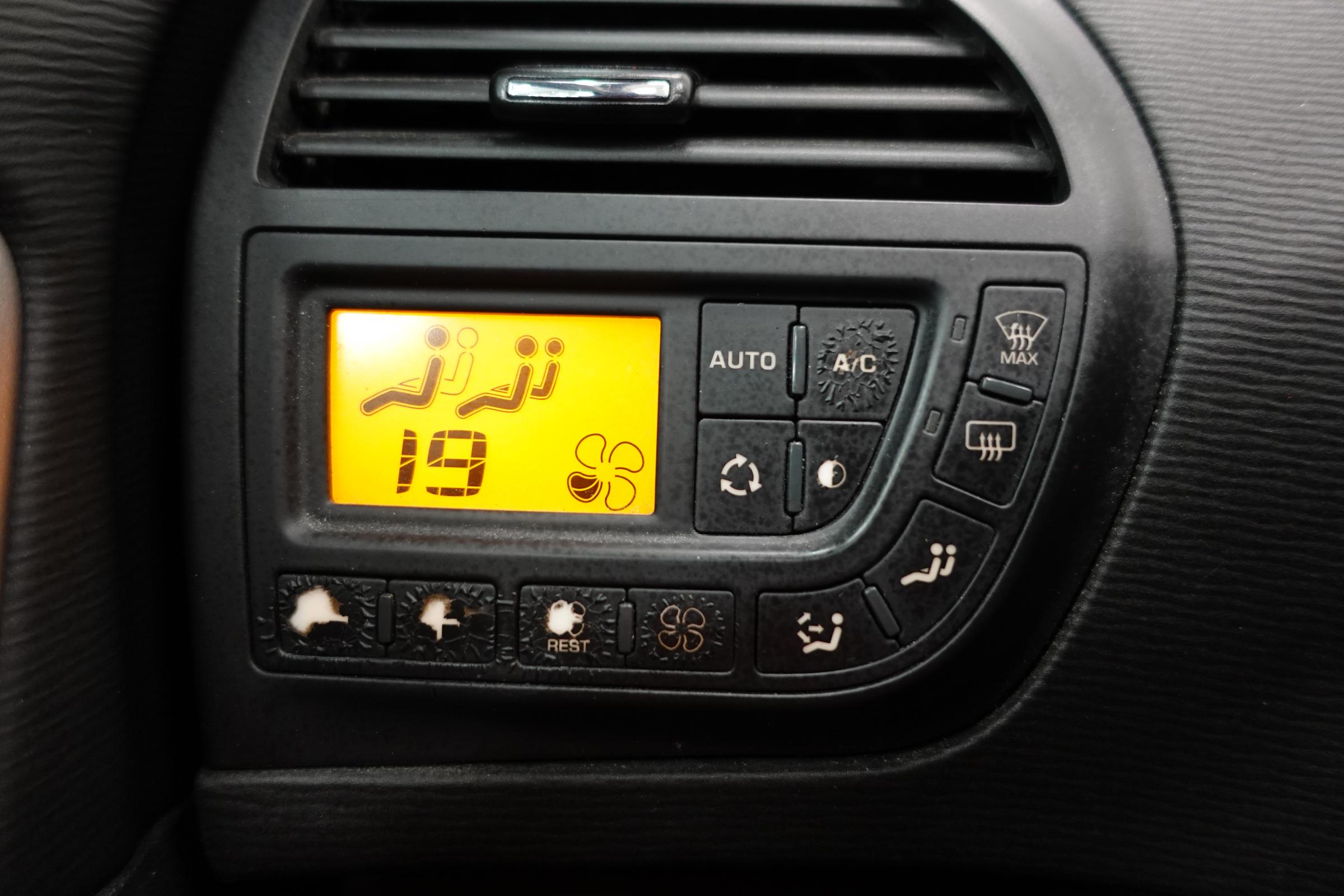 Citroën C4 Picasso, 2010 - pohled č. 14