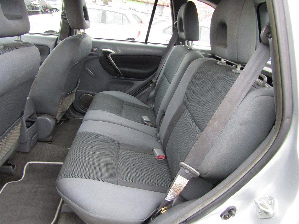 Toyota RAV4 2.0i  4x4