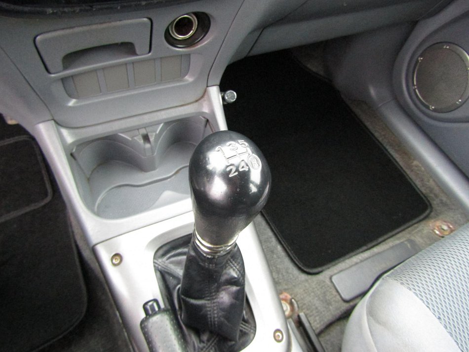 Toyota RAV4 2.0i  4x4