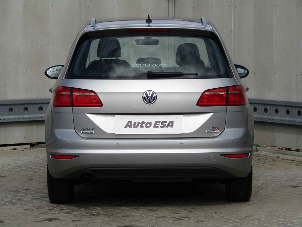 Volkswagen Golf 1.6 TDi 