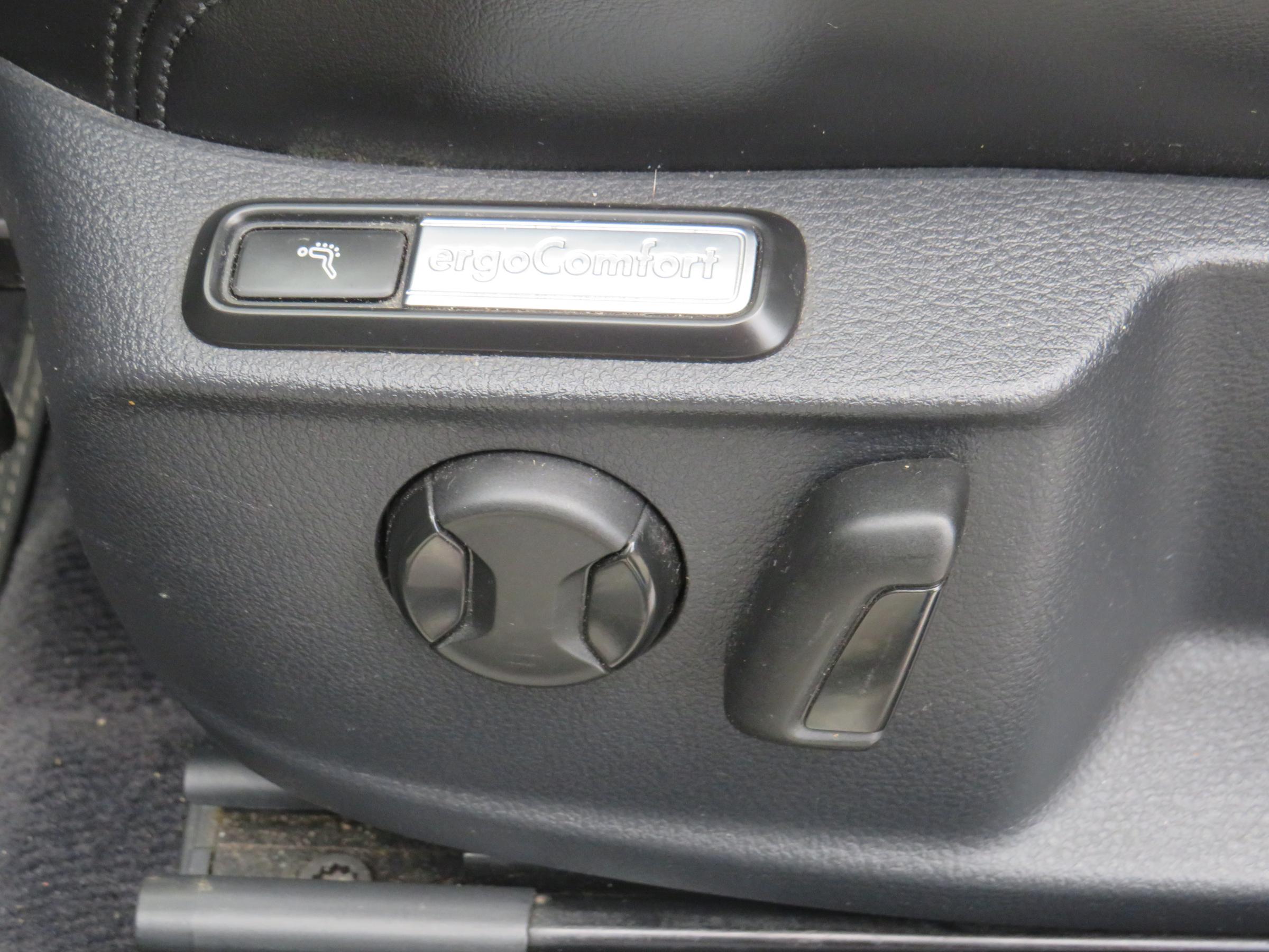 Volkswagen Passat, 2018 - pohled č. 22