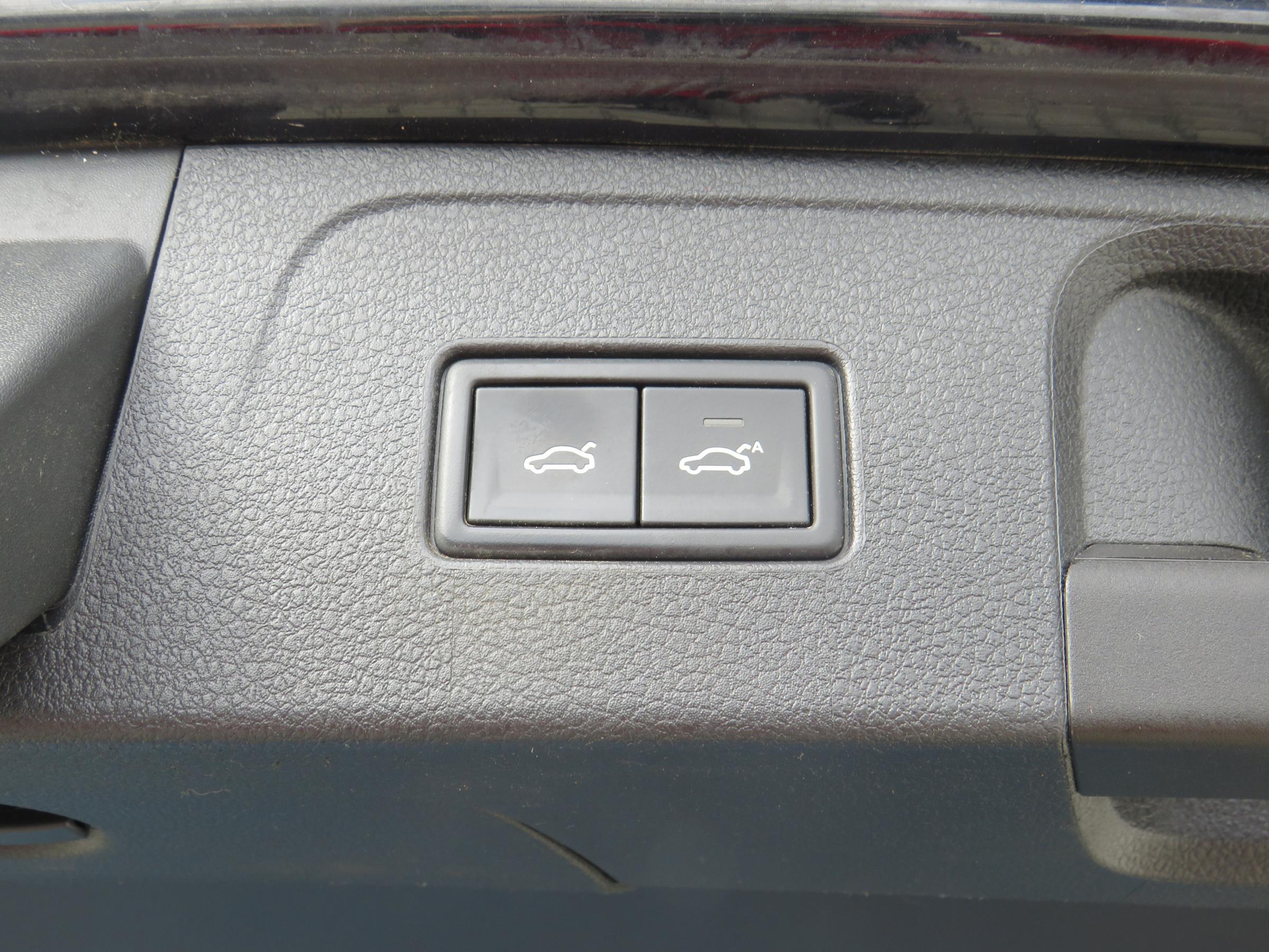 Volkswagen Passat, 2018 - pohled č. 23