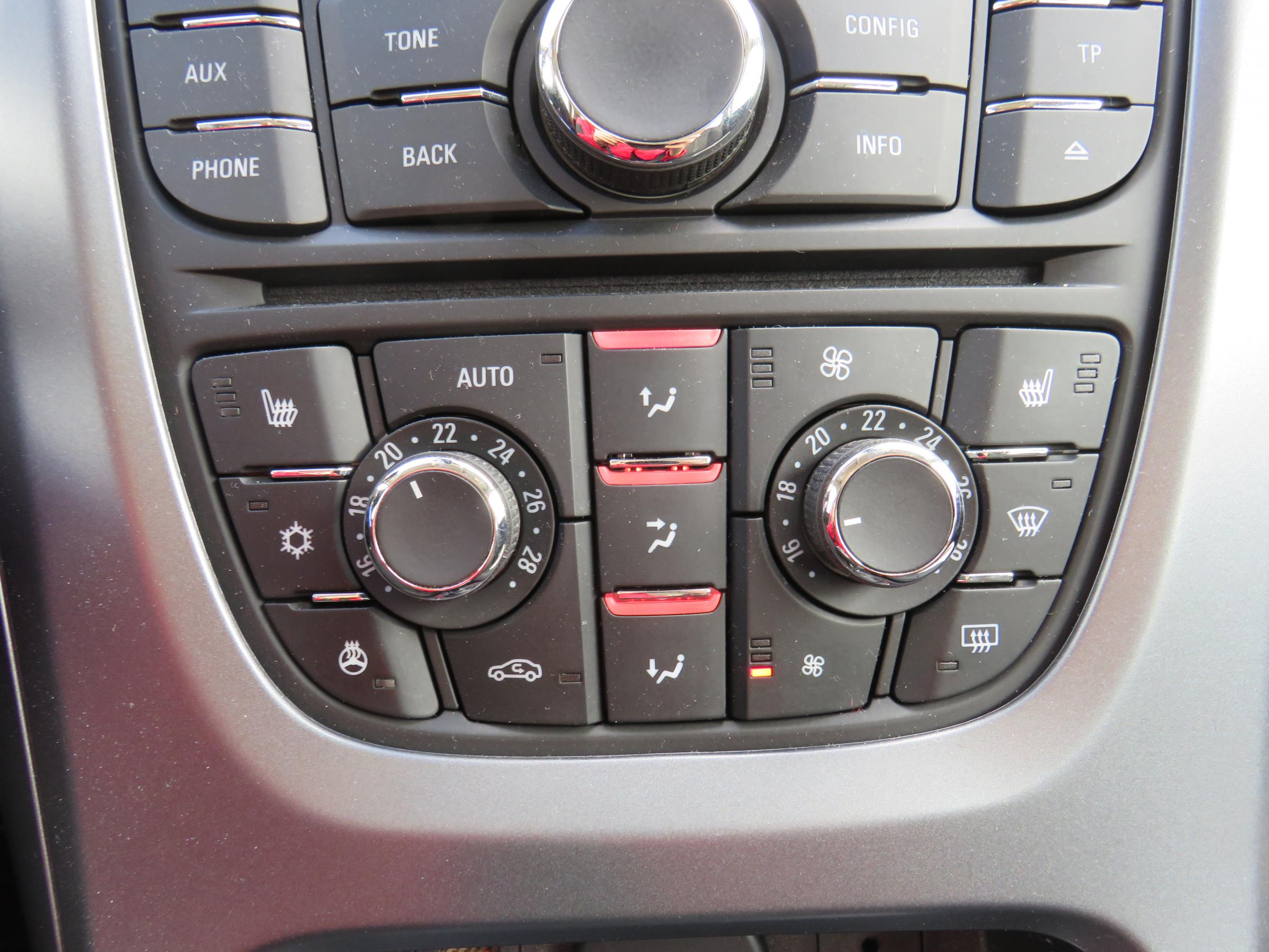 Opel Astra, 2015 - pohled č. 15