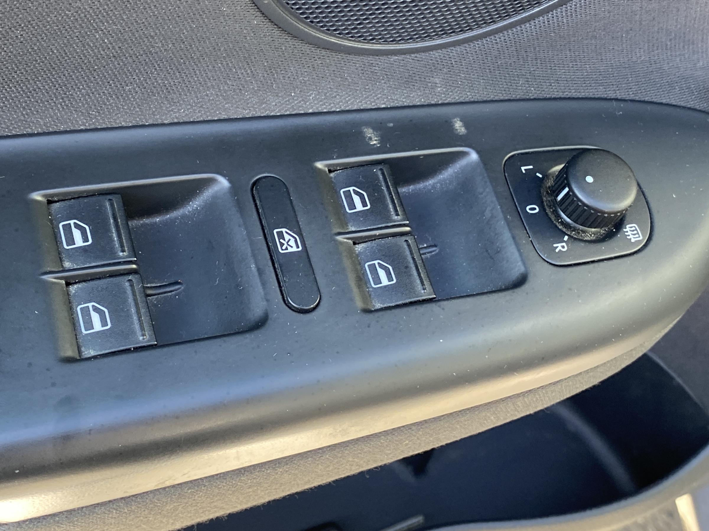 Volkswagen Golf Plus, 2012 - pohled č. 12