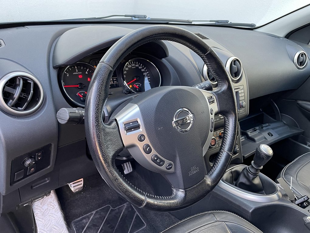 Nissan Qashqai 2.0dCi Tekna