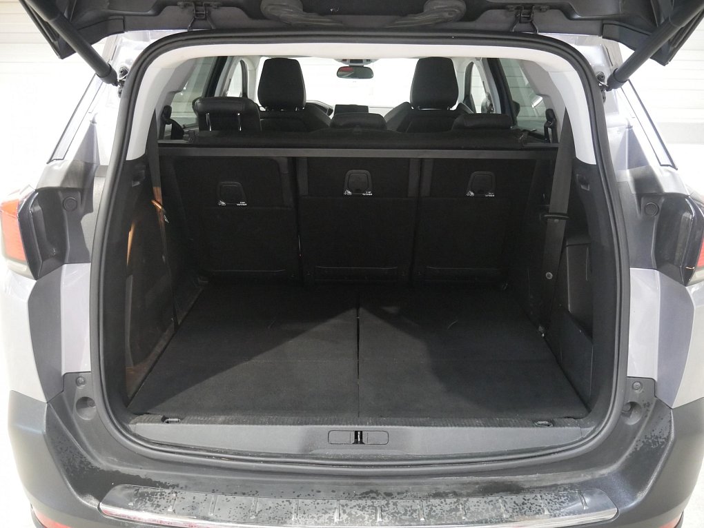 Peugeot 5008 1.5 HDi 