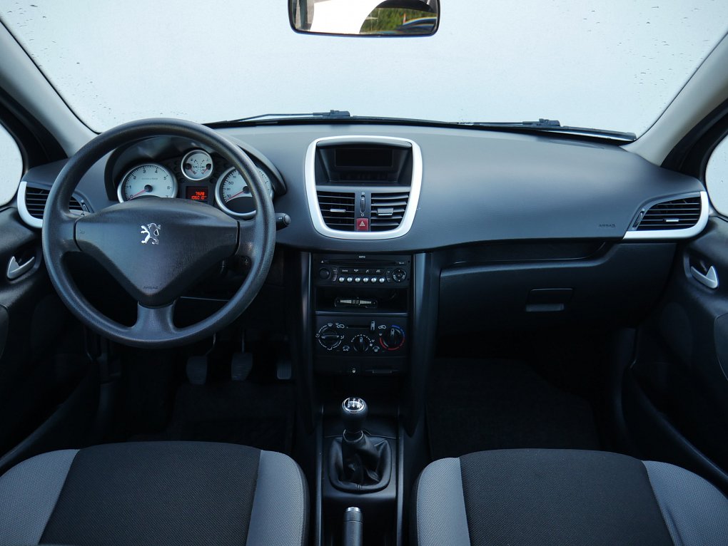 Peugeot 207 1.4i 